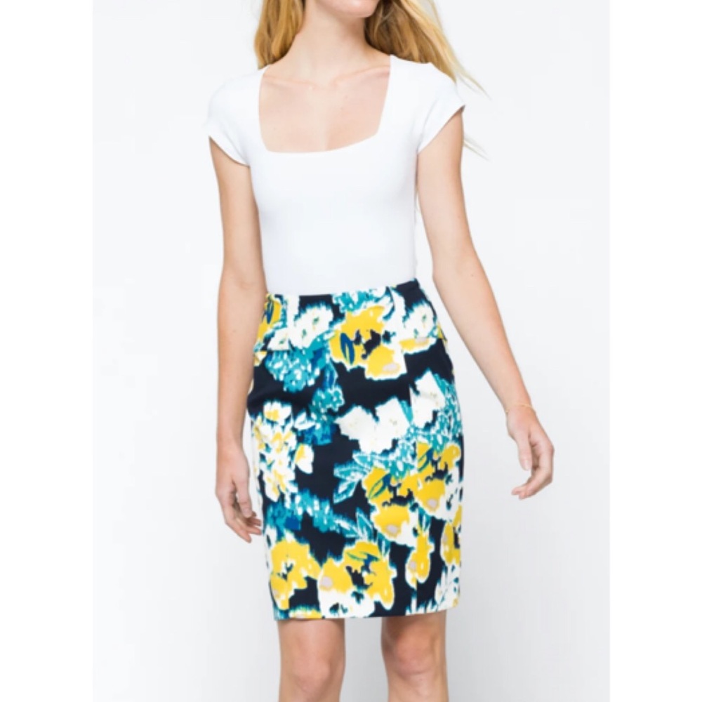 NWT LYSSE Charity Floral Print Pencil Skirt S